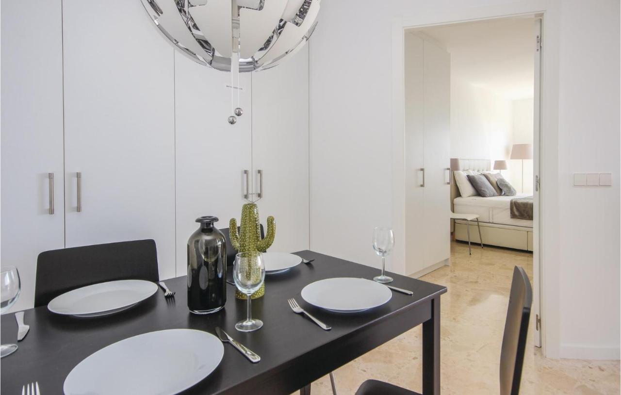 Sunny Apartment In 马尔韦利亚 外观 照片